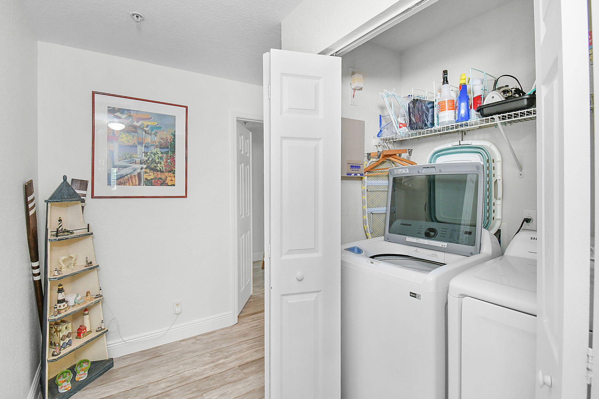 5355 Southeast Mitchell Lane Stuart, FL 34997 - Photo 19 of 29 28-web-or-mls-500_7741