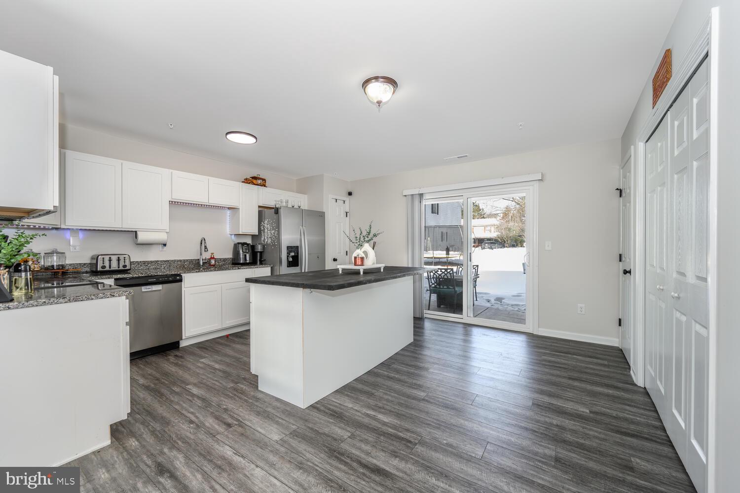 112 Metcalf Road Chestertown, MD 21620 - Photo 8 of 57 Kitchen with Island