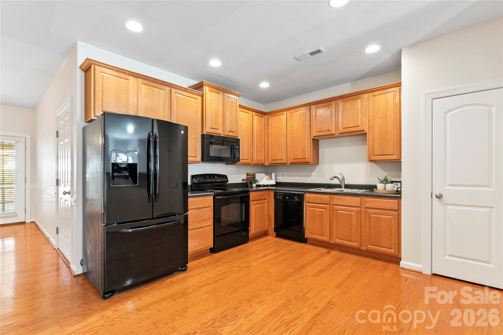 5678 Stafford Road Charlotte, NC 28215 - Photo 10 of 43