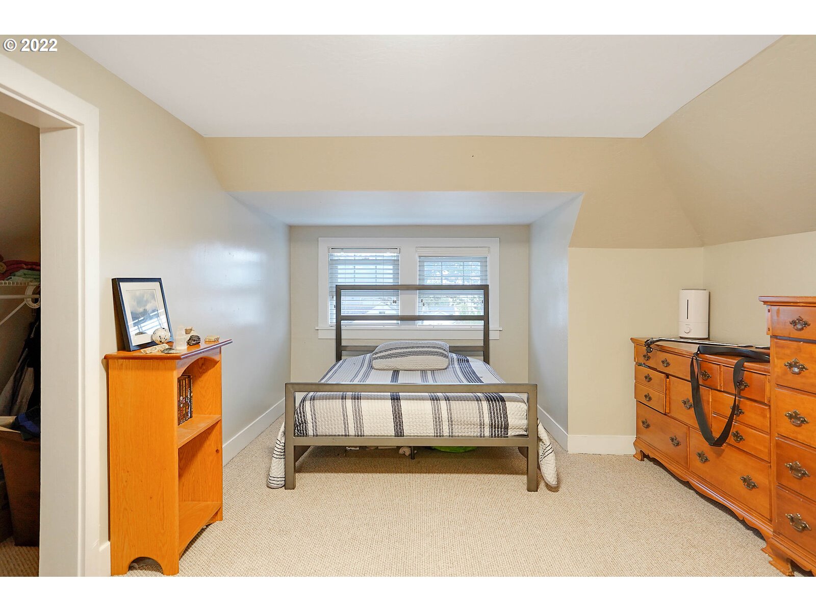 925 Southwest Hayter Street Dallas, OR 97338 - Photo 18 of 32 Bedroom