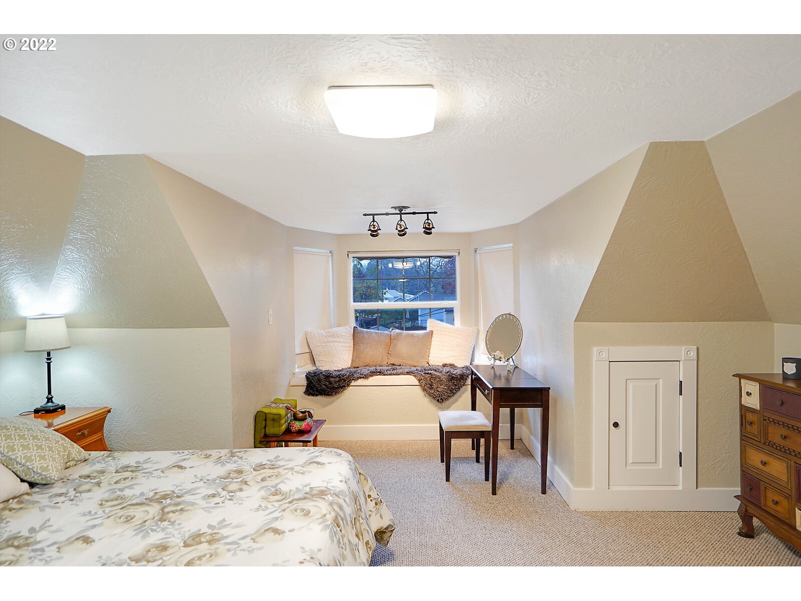 925 Southwest Hayter Street Dallas, OR 97338 - Photo 22 of 32 Gallery Image 22