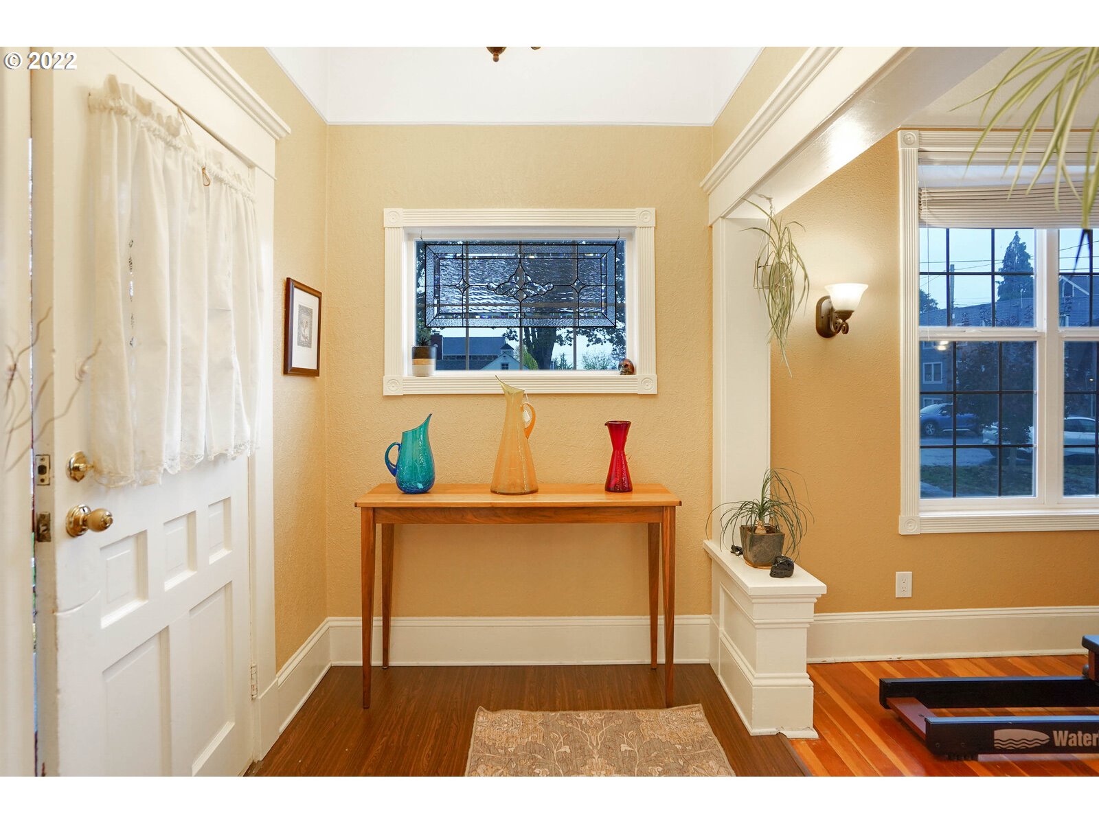 925 Southwest Hayter Street Dallas, OR 97338 - Photo 5 of 32 Gallery Image 5