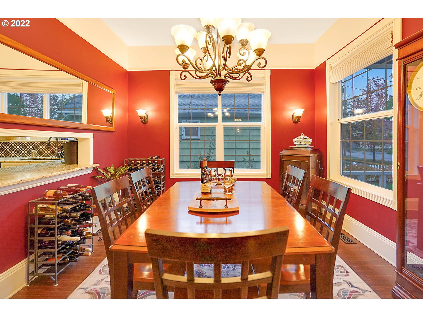925 Southwest Hayter Street Dallas, OR 97338 - Photo 10 of 32 Gallery Image 10