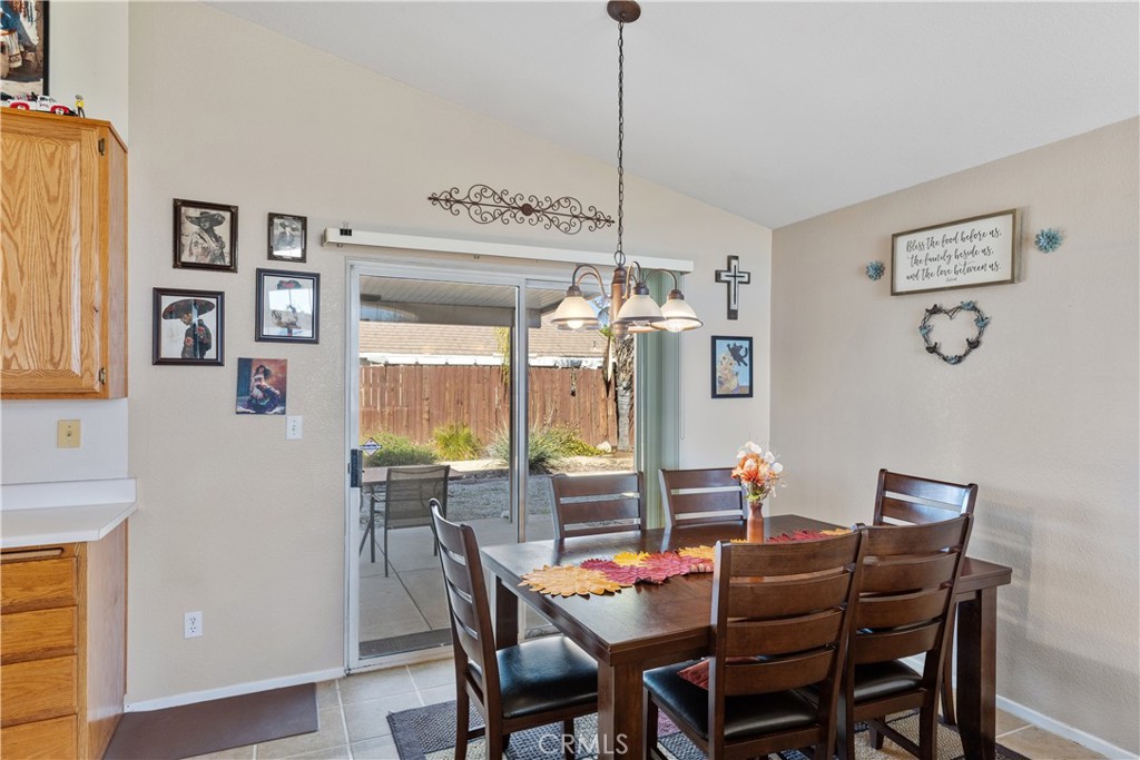 27138 Terrytown Road Menifee, CA 92586 - Photo 7 of 26