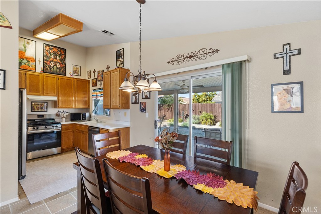 27138 Terrytown Road Menifee, CA 92586 - Photo 9 of 26