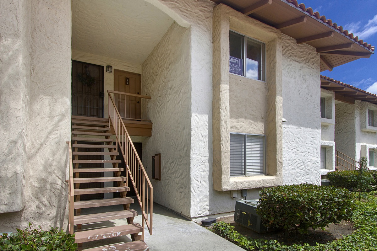 5989 Rancho Mission Road, Unit 202 San Diego, CA 92108 - Photo 11 of 13