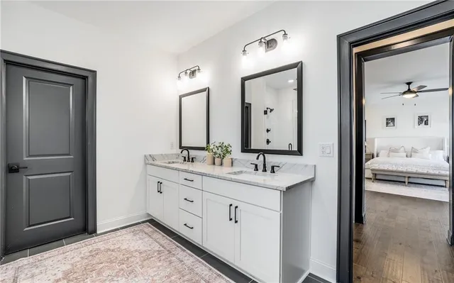 $950,000 | 520 Walden Glen Lane, Alpharetta, GA 30004