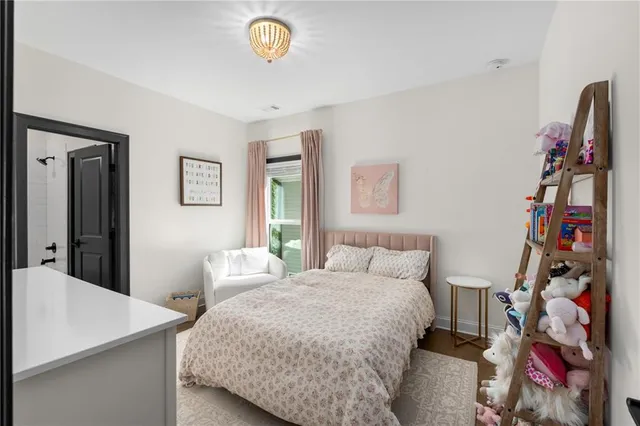 $950,000 | 520 Walden Glen Lane, Alpharetta, GA 30004