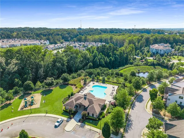 $950,000 | 520 Walden Glen Lane, Alpharetta, GA 30004