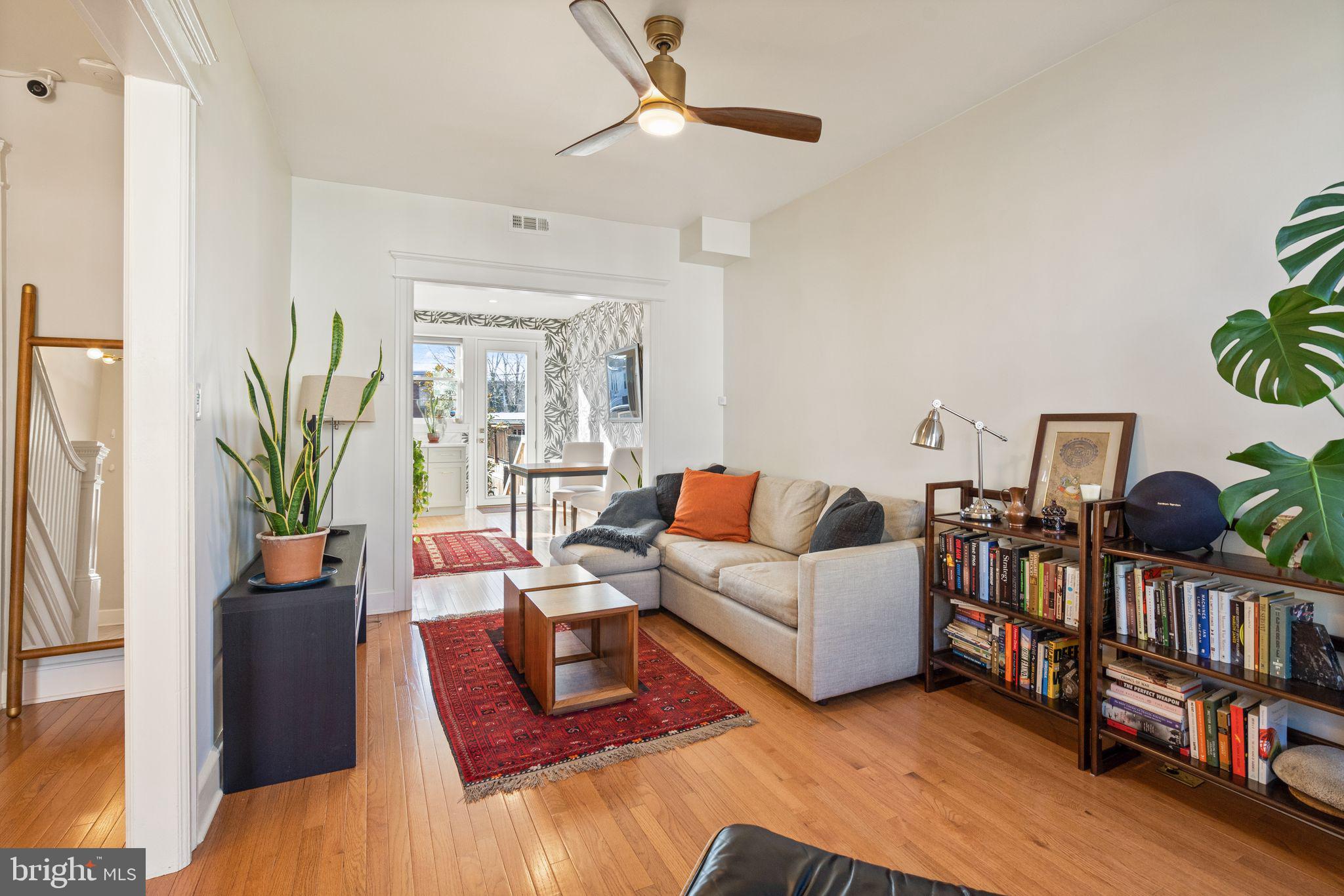 910 10th Street Northeast Washington, DC 20002 - Photo 5 of 27 Gallery Image 5