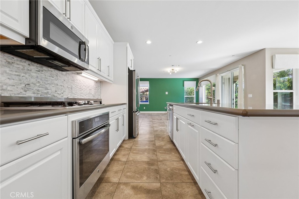 5628 Aidan Way Santa Maria, CA 93455 - Photo 12 of 33