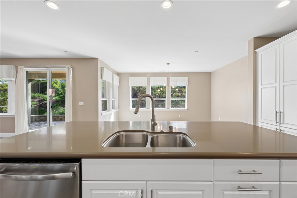 5628 Aidan Way Santa Maria, CA 93455 - Photo 13 of 33