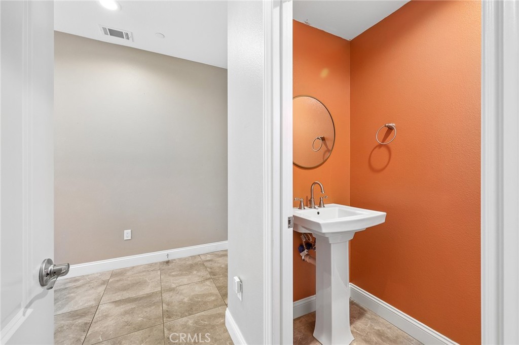 5628 Aidan Way Santa Maria, CA 93455 - Photo 14 of 33