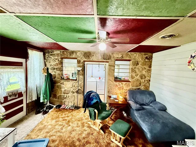 $280,000 | 19755 Wildwood Drive, Raymondville, MO 65555