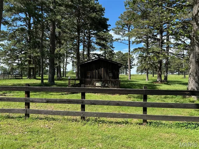 $280,000 | 19755 Wildwood Drive, Raymondville, MO 65555