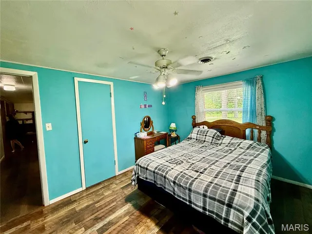 $280,000 | 19755 Wildwood Drive, Raymondville, MO 65555