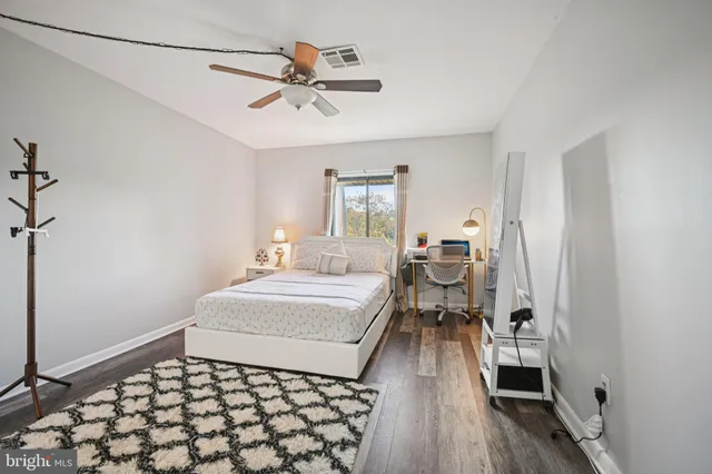 $179,900 | 5426 Valley Green Drive, Wilmington, DE 19808