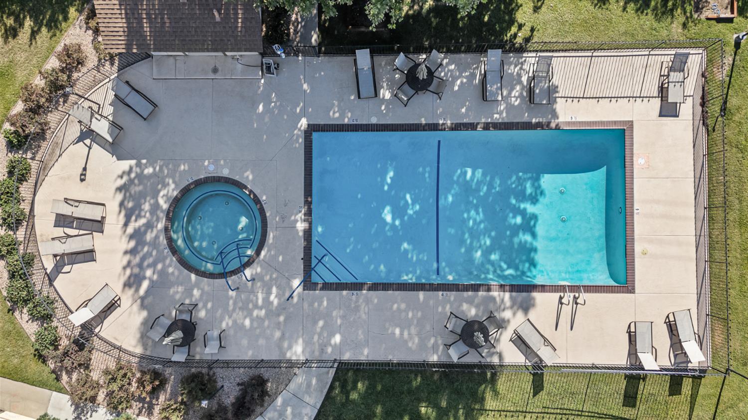 1500 Held Drive, Unit 79 Modesto, CA 95355 - Photo 54 of 58 an aerial view of a house with garden space and sitting space