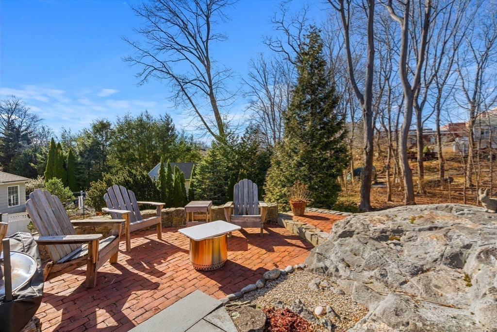 10 West Cottage Street Marblehead, MA 01945 - Photo 8 of 23