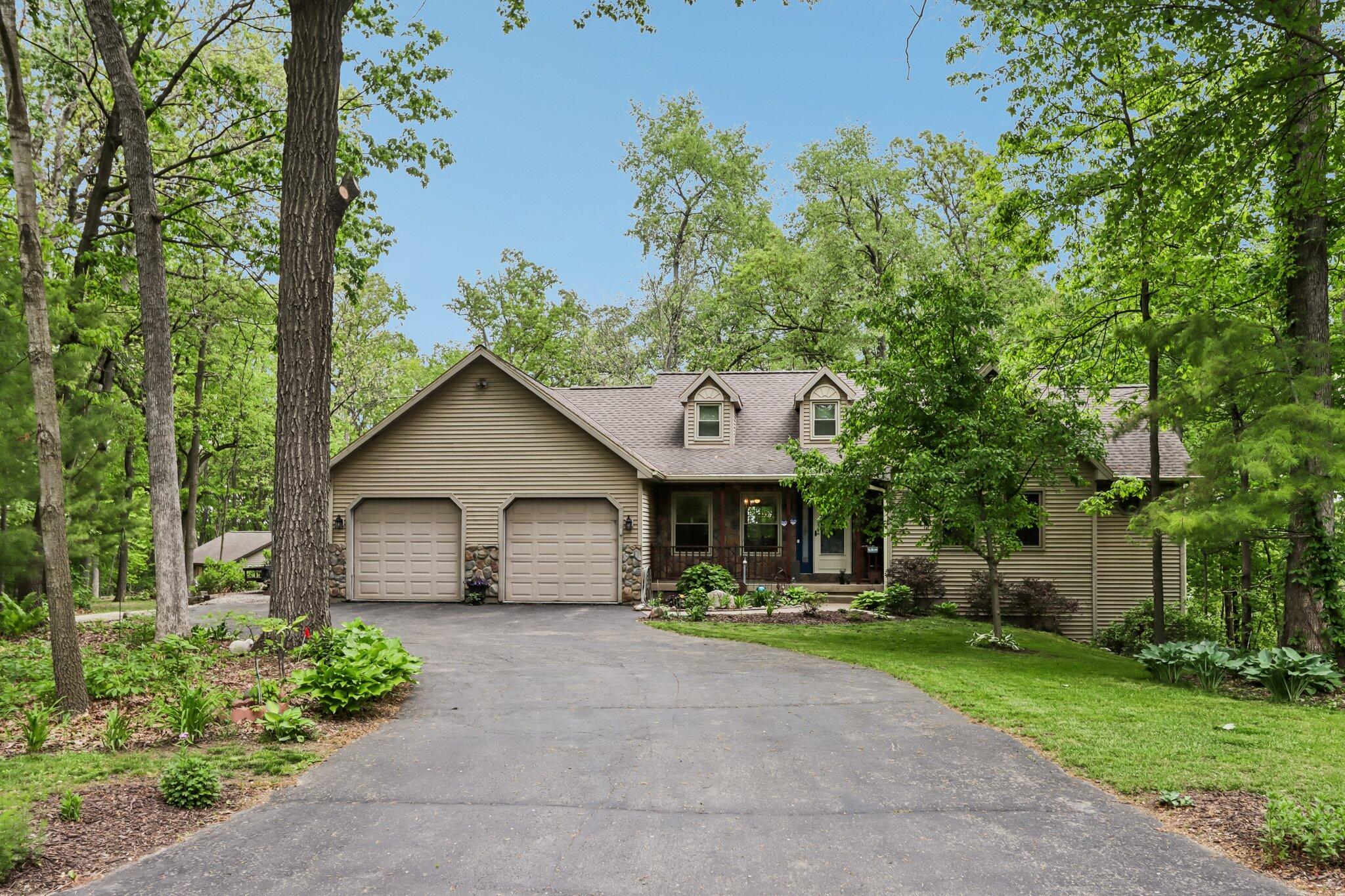1-web-or-mls-Maple Heights Rd-S2205-001