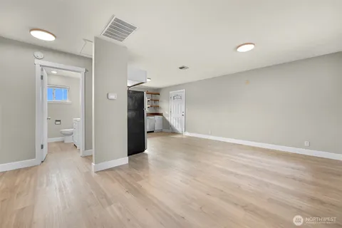 $375,000 | 310 West 3rd Street, Nooksack, WA 98276