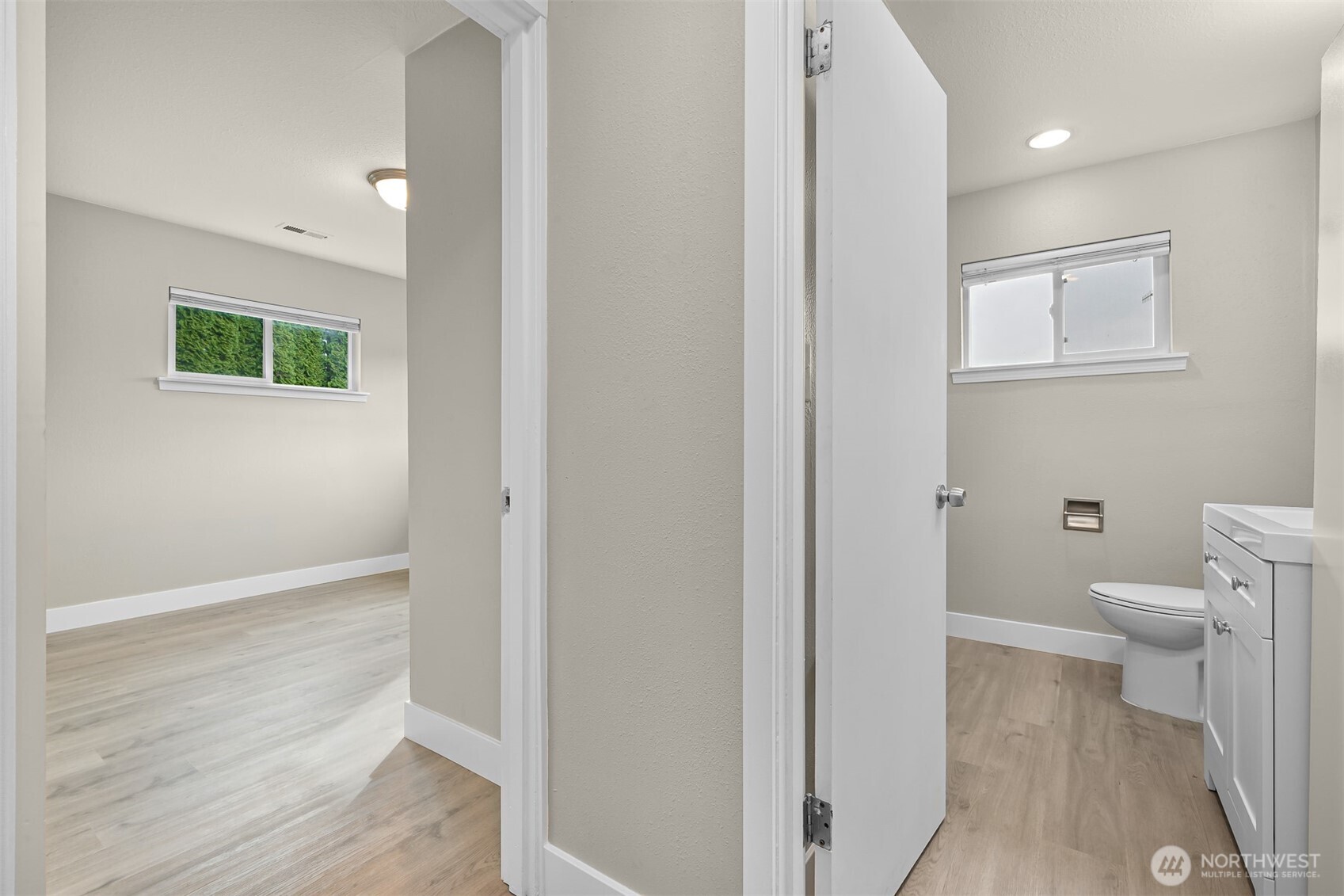 310 West 3rd Street Nooksack, WA 98276 - Photo 21 of 34 a bathroom with a toilet and a shower