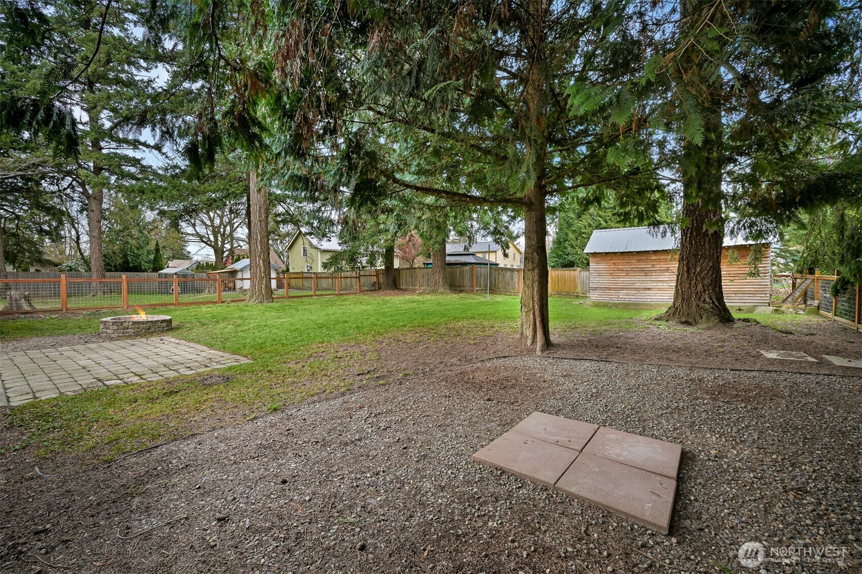 310 West 3rd Street Nooksack, WA 98276 - Photo 27 of 34 a view of a yard with tree s