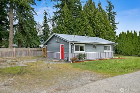 $375,000 | 310 West 3rd Street, Nooksack, WA 98276