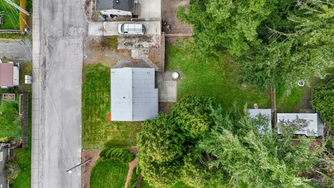$375,000 | 310 West 3rd Street, Nooksack, WA 98276