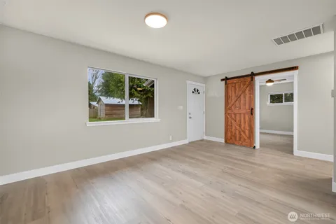 $375,000 | 310 West 3rd Street, Nooksack, WA 98276