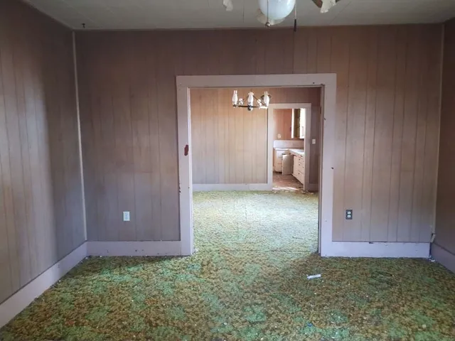 $38,799 | 811 North 5th Avenue, Munday, TX 76371