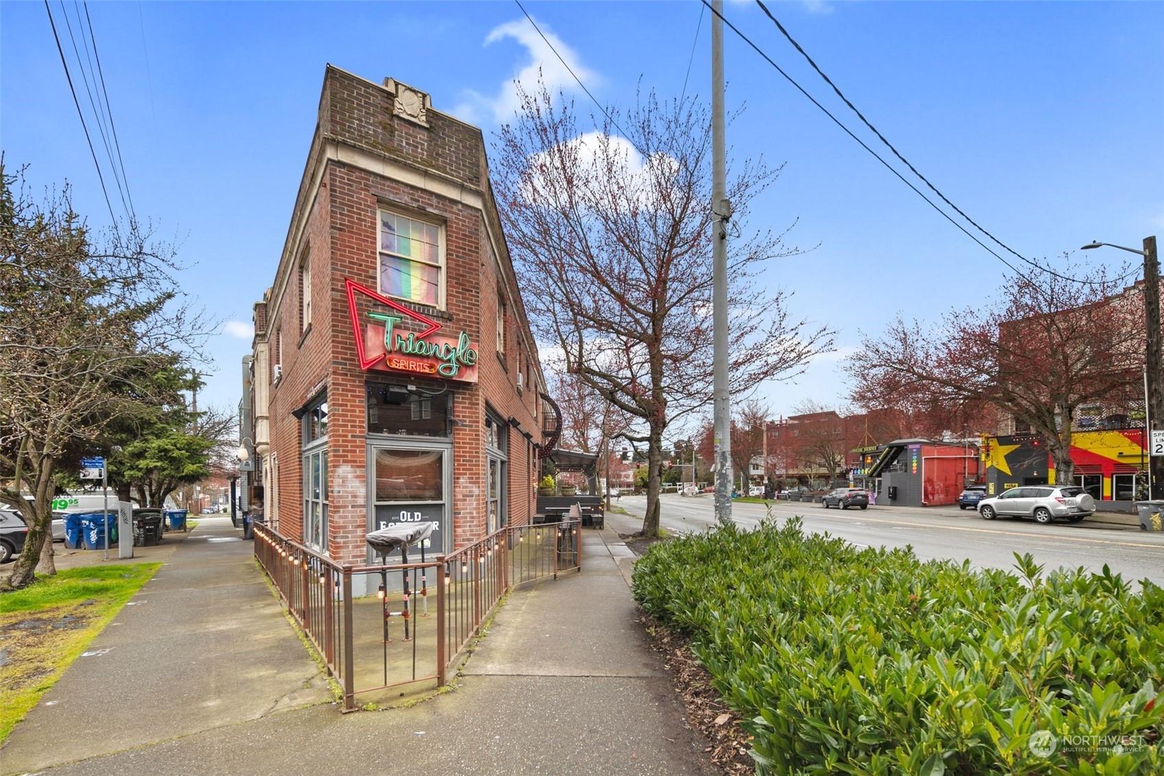 3625 Evanston Avenue North, Unit B Seattle, WA 98103 - Photo 35 of 37 a view of a building with a street