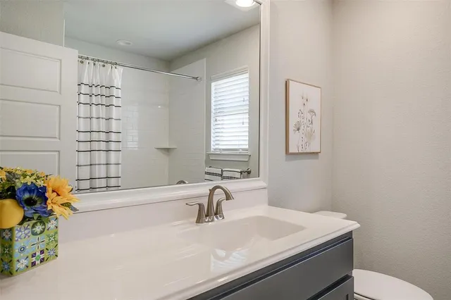 $565,000 | 6829 Canyon Rock Drive, Benbrook, TX 76126