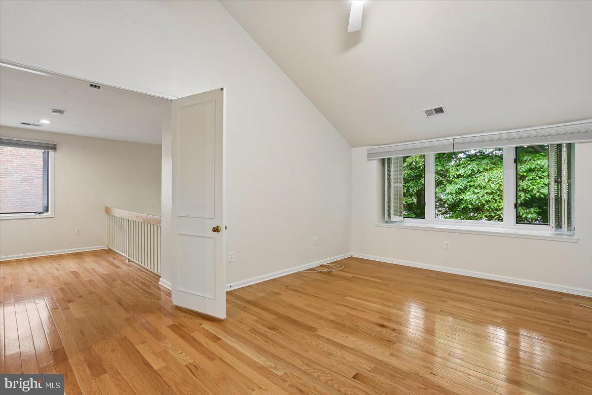 6113 Goldtree Way Bethesda, MD 20817 - Photo 36 of 75
