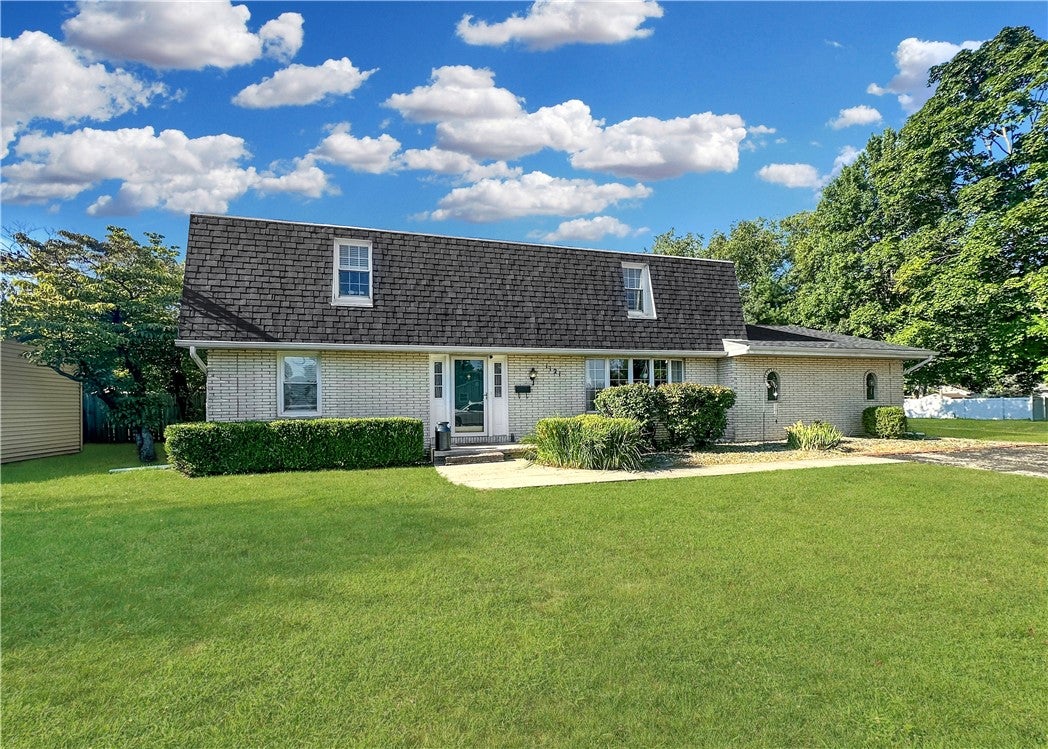 1121 Rudy Avenue Mattoon, IL 61938 - Photo 2 of 30 Gallery Image 2