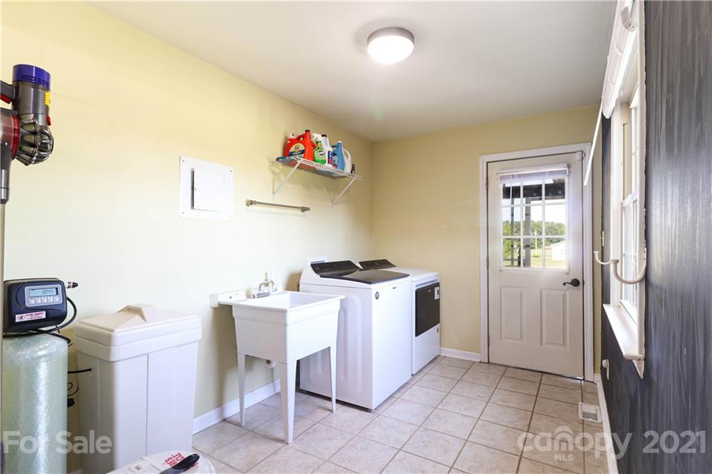 1424 Clarence Secrest Road Monroe, NC 28110 - Photo 12 of 46 Gallery Image 12