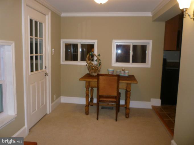 802 Philadelphia Avenue Silver Spring, MD 20910 - Photo 22 of 30 Family Room