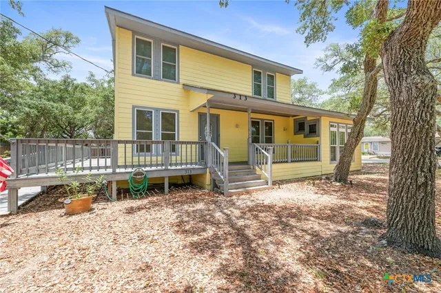 $319,000 | 313 North Eleventh Street, Fulton, TX 78382