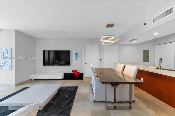 $6,700 | 1830 South Ocean Drive, Unit 3510, Hallandale Beach, FL 33009