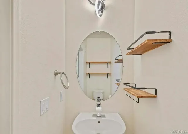 $2,150 | 2730 Catalpa Court, Chula Vista, CA 91915