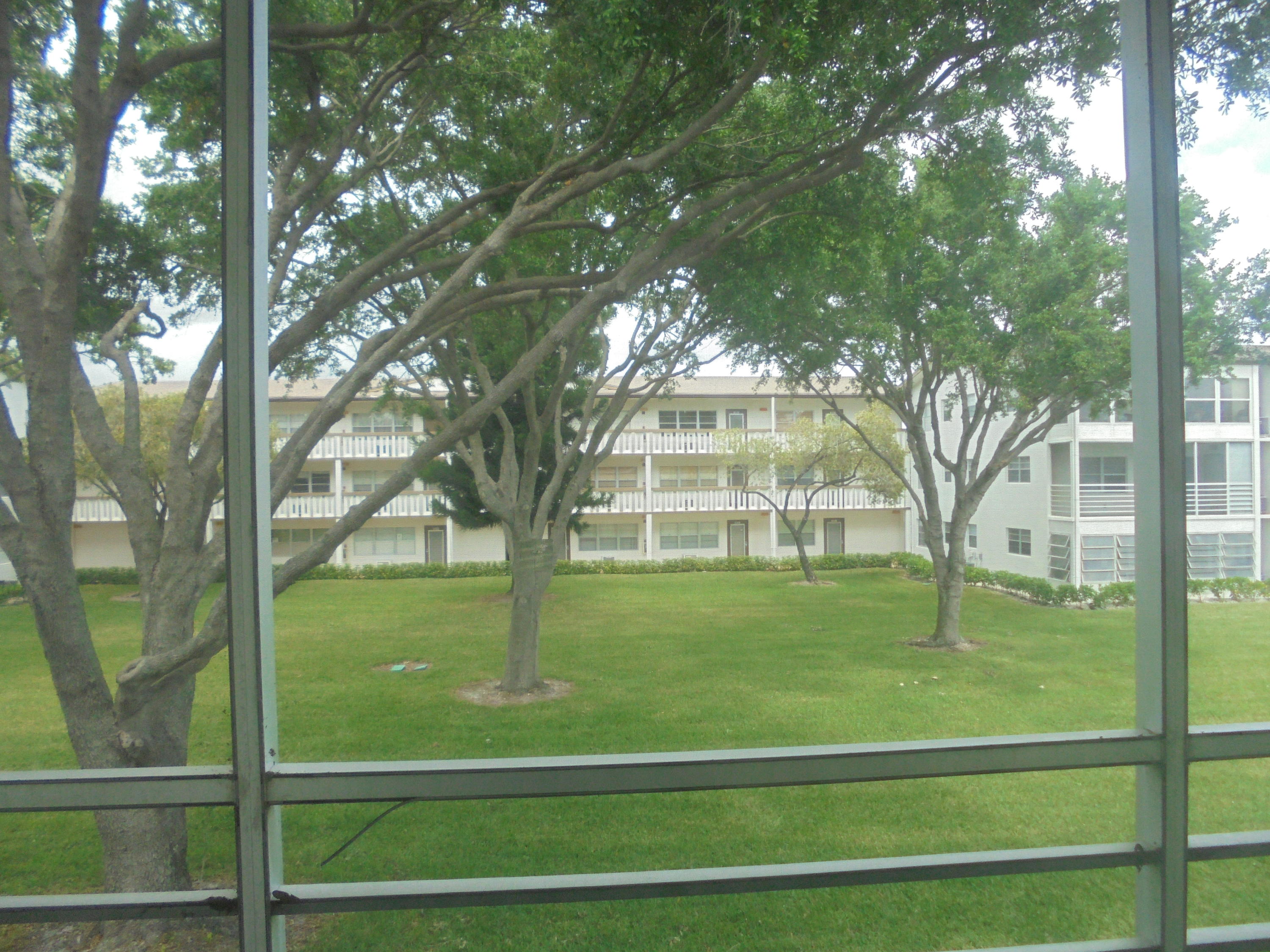274 Mansfield H Boca Raton, FL 33434 - Photo 12 of 14 274 Mansfield G 04.01.19 010