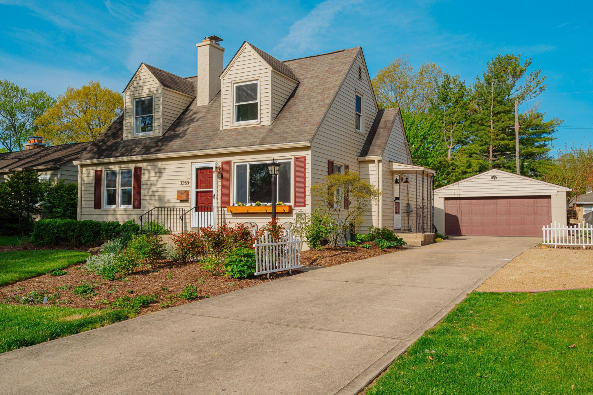 24-web-or-mls-3259 Kenyon Dr 024
