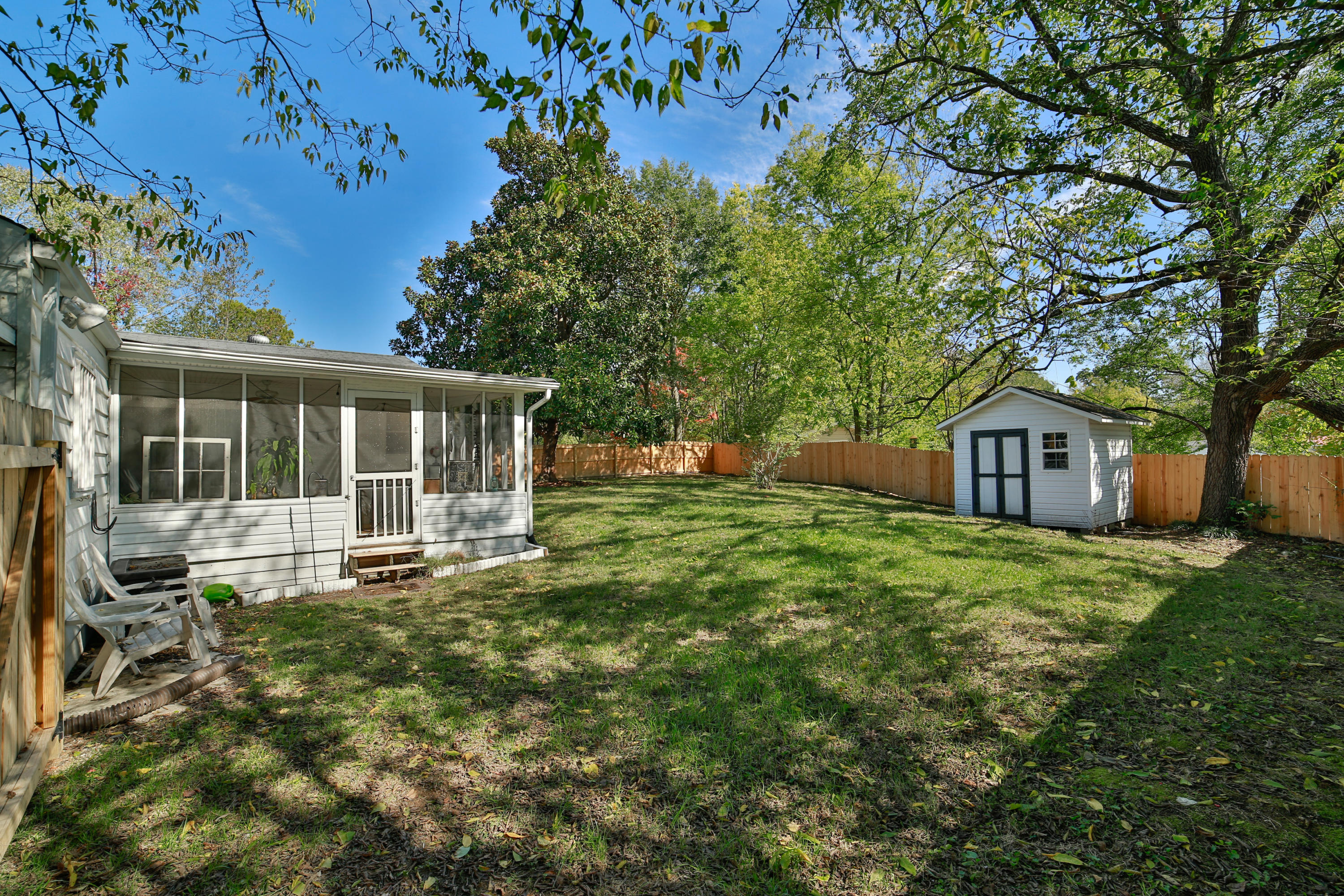 1610 John Ross Road Chattanooga, TN 37412 - Photo 4 of 35 Private backyard