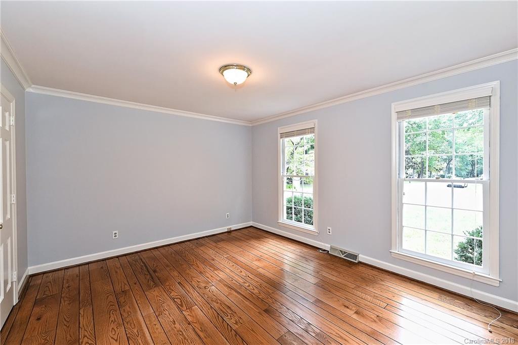 5834 Kirkpatrick Road Charlotte, NC 28211 - Photo 14 of 29 Gallery Image 14
