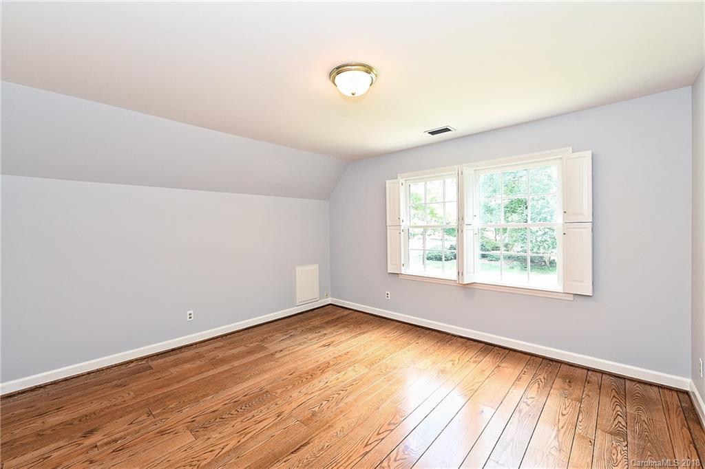5834 Kirkpatrick Road Charlotte, NC 28211 - Photo 18 of 29 Gallery Image 18