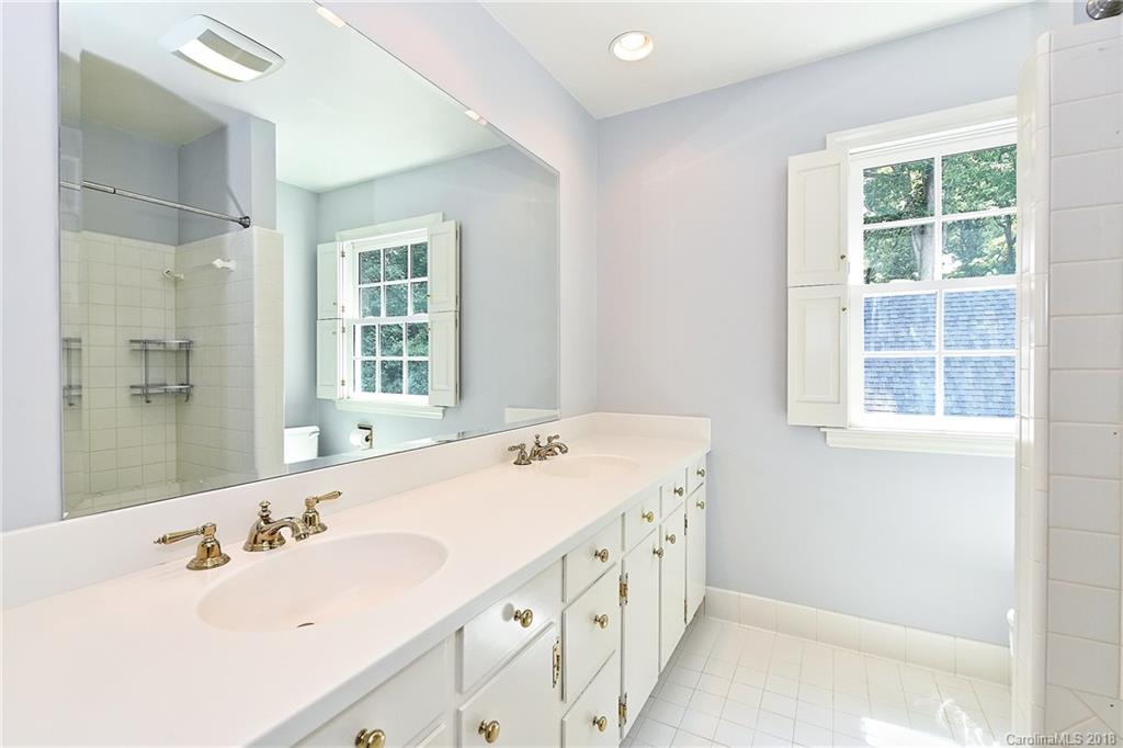 5834 Kirkpatrick Road Charlotte, NC 28211 - Photo 20 of 29 Gallery Image 20