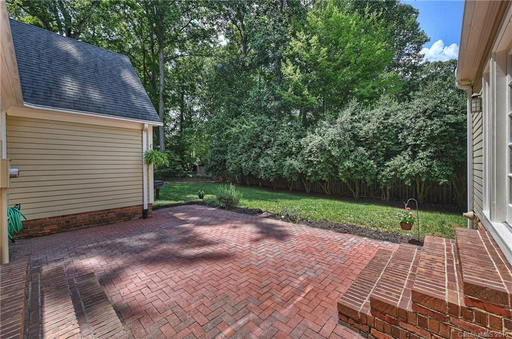 5834 Kirkpatrick Road Charlotte, NC 28211 - Photo 22 of 29 Gallery Image 22