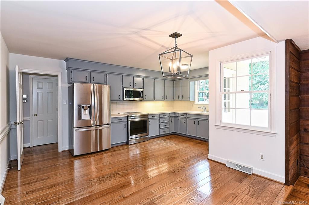 5834 Kirkpatrick Road Charlotte, NC 28211 - Photo 8 of 29 Gallery Image 8