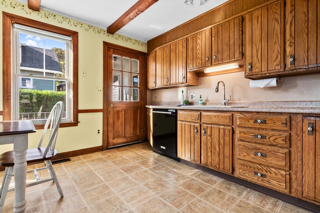 23 Fairview Avenue Beverly, MA 01915 - Photo 16 of 29