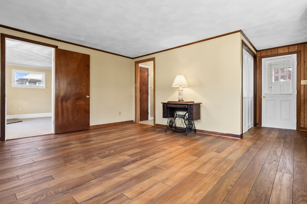 23 Fairview Avenue Beverly, MA 01915 - Photo 10 of 29